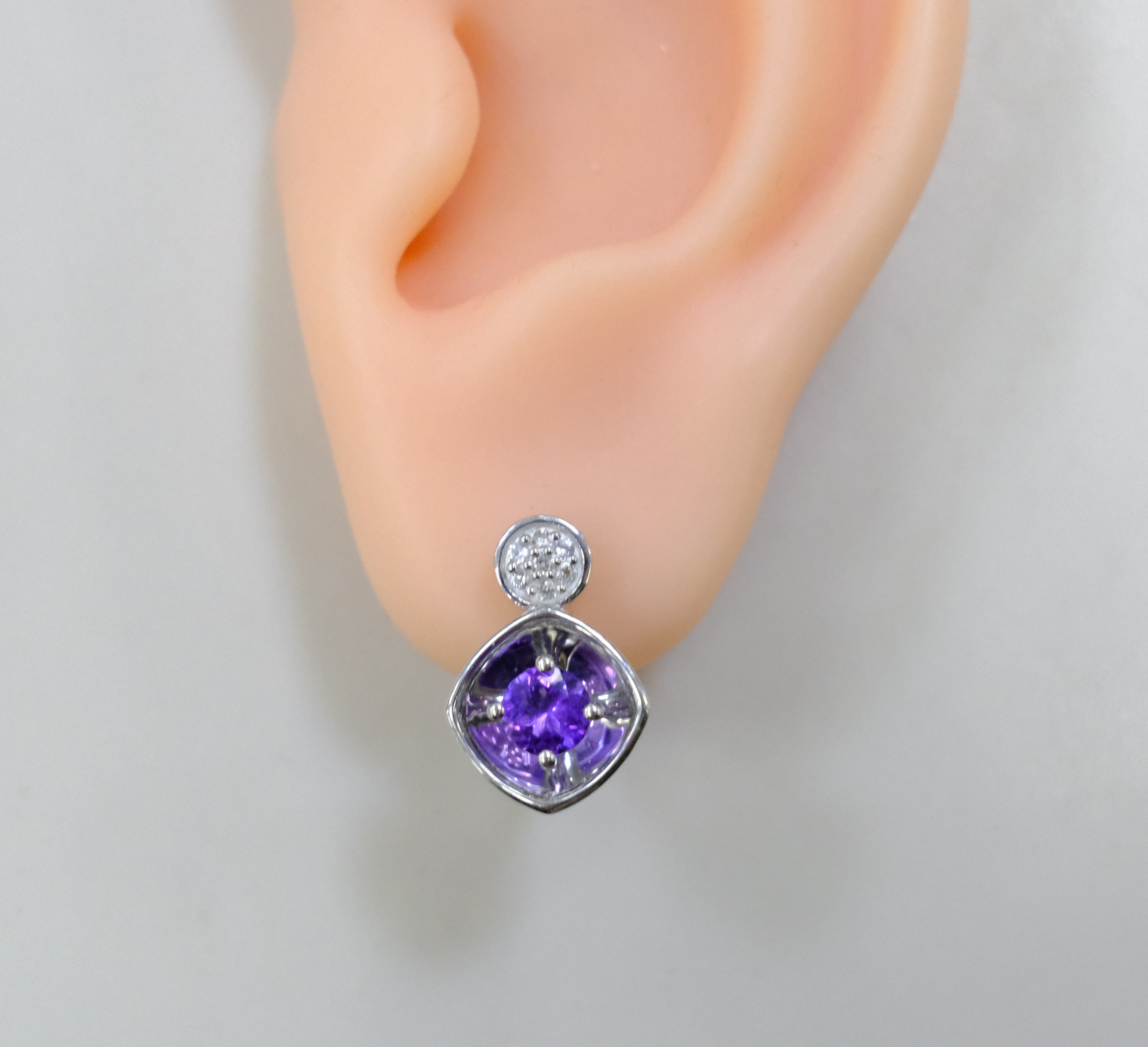 Серебряные серьги с аметистами